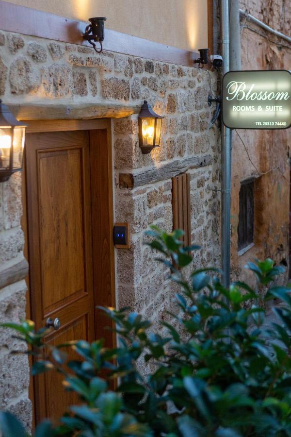 Blossom Rooms & Suite ヴェリア エクステリア 写真